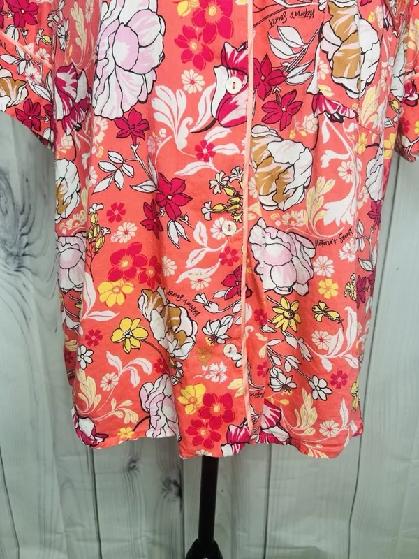 Victorias Secret Womens Sz M Pajama Set Short-Sleeve Shirt Shorts Coral Floral - Image 4