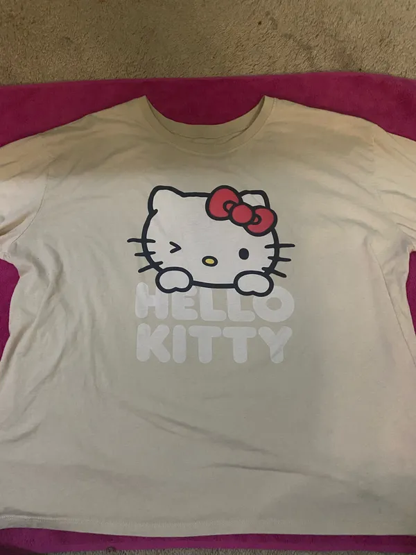 Aeropostale Jeans, Aeropostale long sleeve, Chicago hoodie, Sanrio hello kitty shirt, Los Angeles sweatpants SHEIN,MTV - Image 8