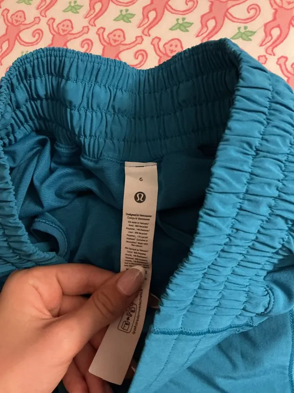 Lululemon Hotty Hot Shorts 4" - Image 2