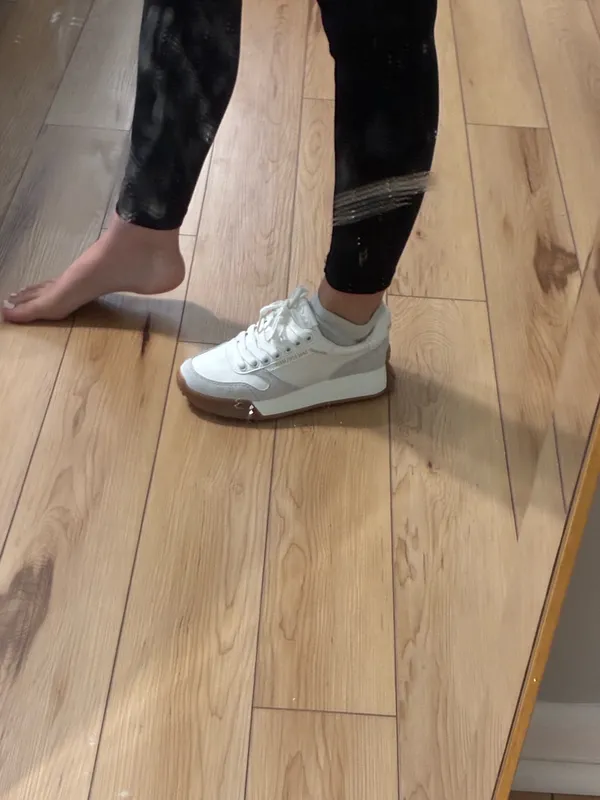 Sam Edelman Sneaker - Image 3