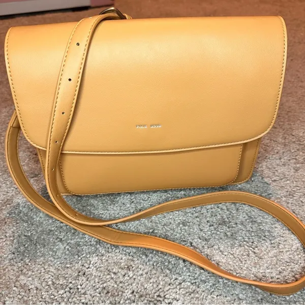 (NWOT) Pixie Mood - The Zoe Crossbody Vegan Leather‎ Bag, Honey Zip Closure - Image 3