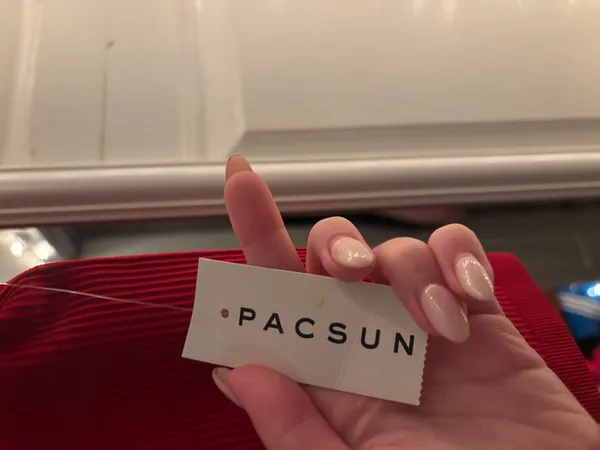 Red ribbed pacsun crop tshirt  - Image 4