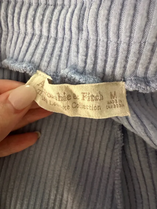 Abercrombie Lounge Set Matching - Image 4