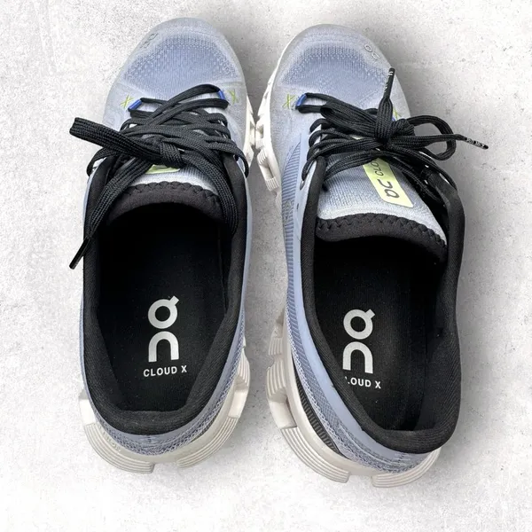 On Running Cloud X 3 in Nimbus/White Size 8 - Image 4