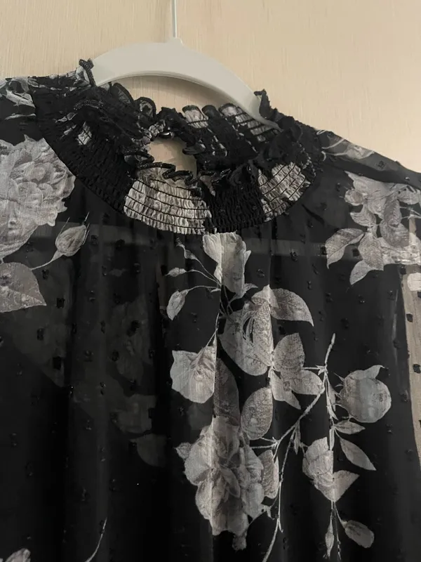 Torrid sz 2 2xl plus black gray Swiss dot smocked neck tank dress floral lined - Image 3