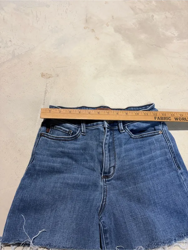 Judy blue Denim Cutoff Shorts 3/26 - Image 2