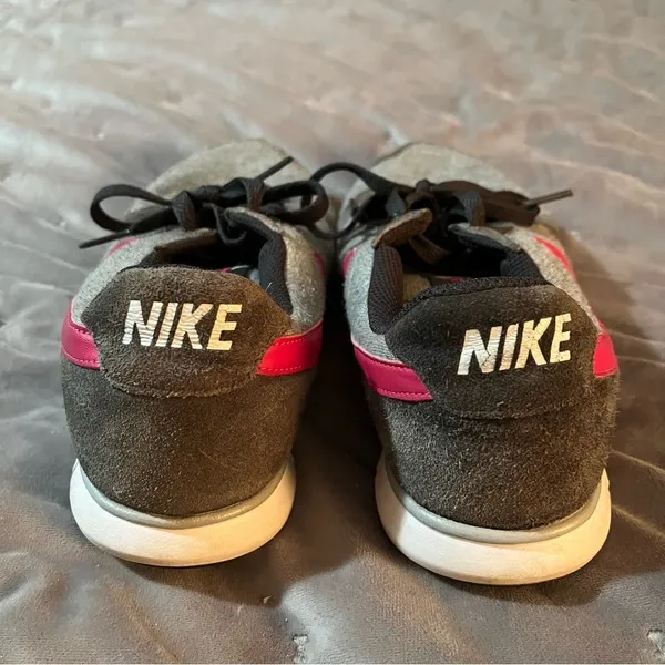 NIKE Eclipse Women's Sneakers Gray Nubuck Lace Up Lightweight Pink Trim 8.5 - Image 9