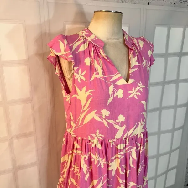 Petal & Pup Pink Cream Tiered Ruffle V-Neck Tropical Mini Sundress Size 4 - Image 4