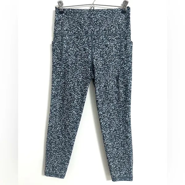 Athleta Salutation Stash 7/8 Tight Medium 25” - Image 2