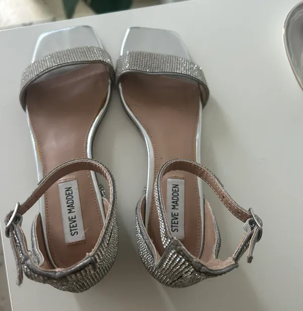 Heels Size 8 - Image 4