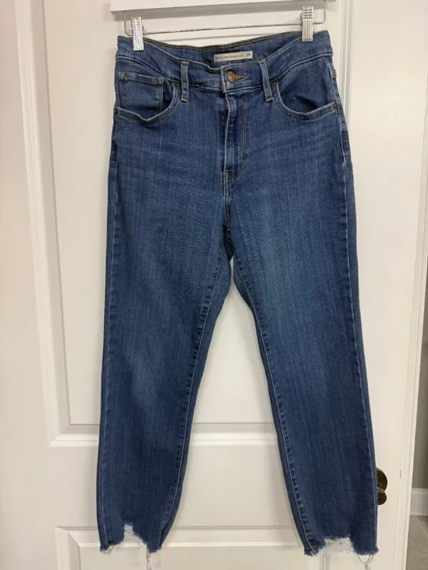 Levi’s 724 High Rise Straight Crop Jeans Size 29 Raw Hem - Image 3
