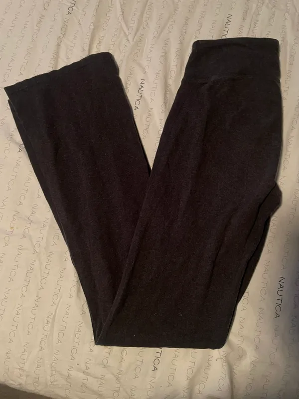 Women Size Small Yoga Pants Gray - Image 2