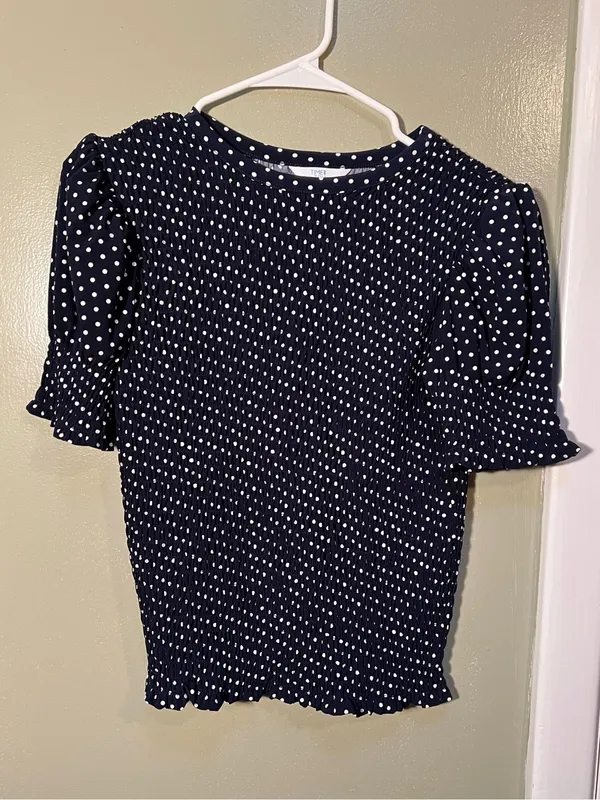 Time and Tru Women’s Size XS 0-2 Smocked Top Short Puff Sleeves Navy Blue White - Image 3