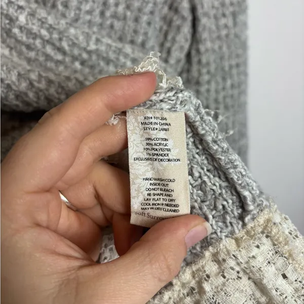 Soft Surroundings Gray Knit Soft Spoken Sweater Tunic With Lace Hem - Image 8