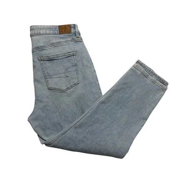 American Eagle Strigid Mom Jeans 10 Short Light Wash High Rise 90s - Image 4