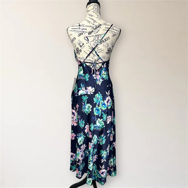 ASTR The Label Midnight Navy Satin Floral Midi Dress‎ S Autumn Wedding Guest NWT - Image 4