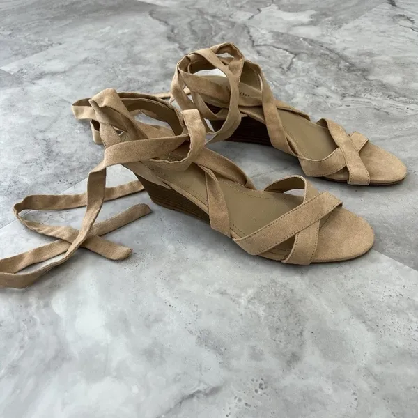 Reaction‎ Kenneth Cole Women's DRIVE AWAY Tan Heels Size 8.5 Ankle Lace - Image 2