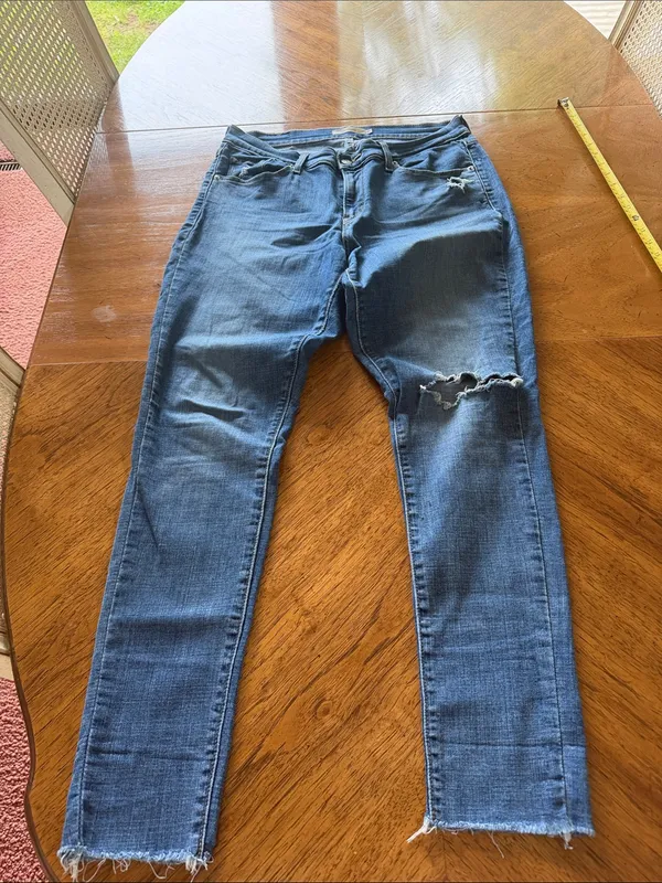 Levi’s Curvy Skinny Jeans - Image 5