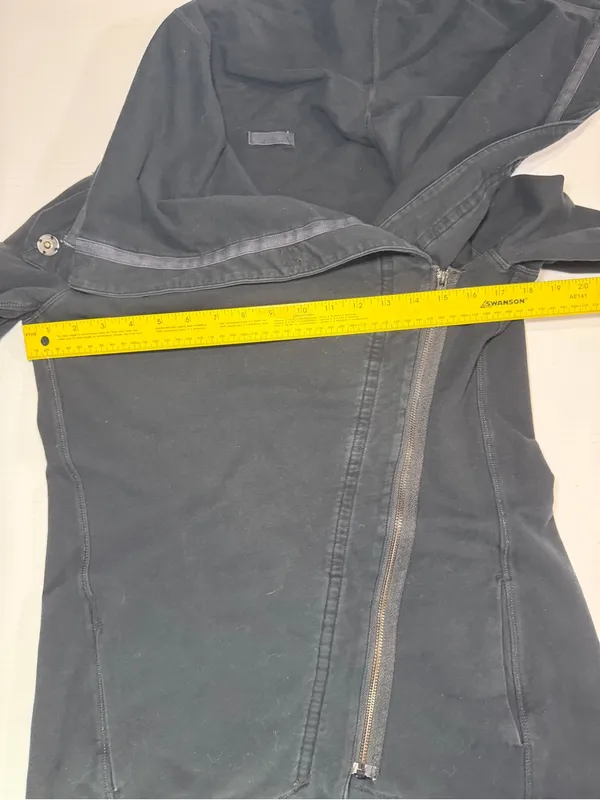 lululemon method wrap athletica Black Asymmetrical Zip Utility Jacket - Image 6