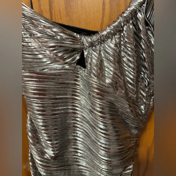 NWT ASTR The Label Silver one shoulder mini “Golda” dress size large - Image 7