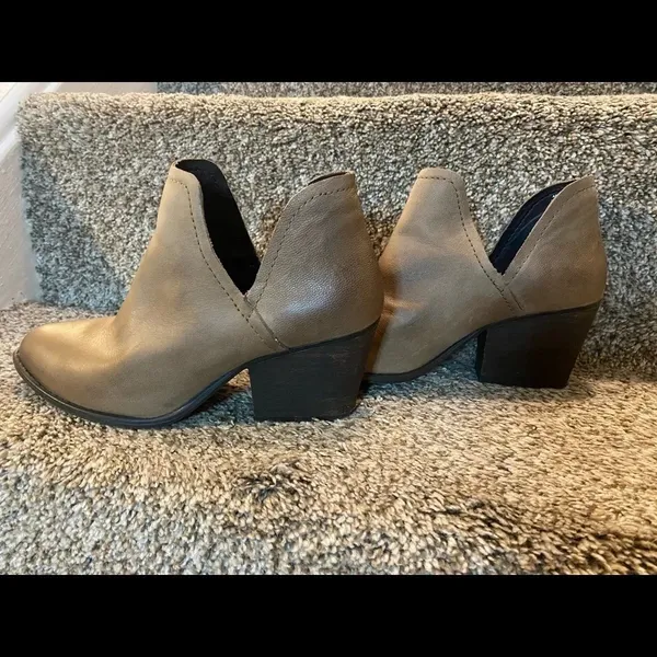 STEVE MADDEN Adelphie Leather Ankle Booties in‎ Taupe Size 8 - Image 2