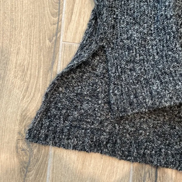 Sweater - Image 5
