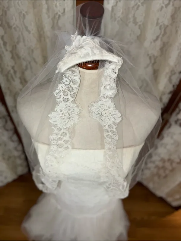 Gorgeous Galina Strapless Tulle Wedding Gown & Veil - Image 5
