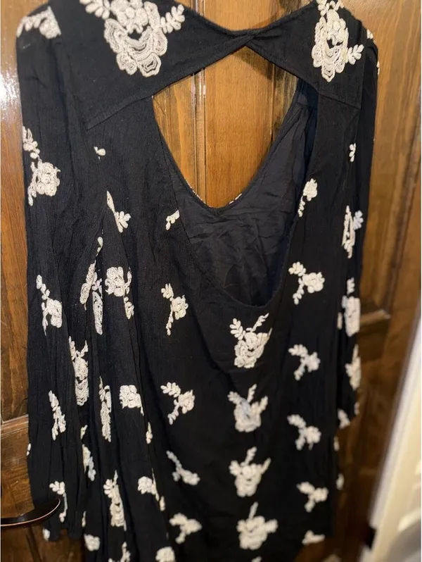 Free people embroidered Austin mini dress - Image 5