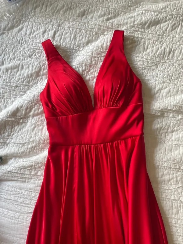 Boutique NWOT Red Prom / Formal Dress - Image 3