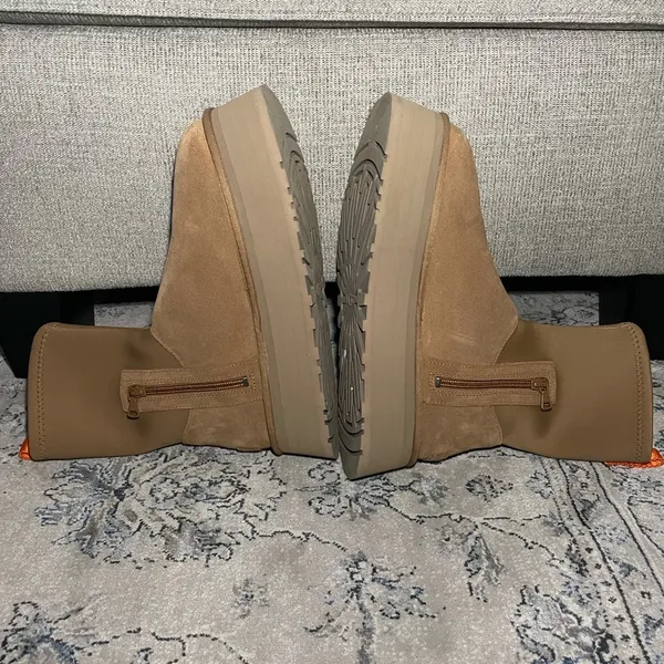 UGG Classic Dipper Boot in Chestnut - Image 8