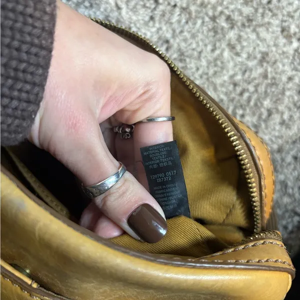 Fossil Leather Crossbody Bag - Image 10