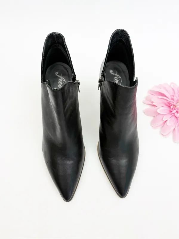 Free People Shiloh Heeled Ankle Boots Booties Black Leather - Image 6
