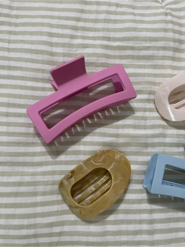 Large Claw Hair Clips and Flat Round Hair Clips Bundle Variety Pack - Image 2