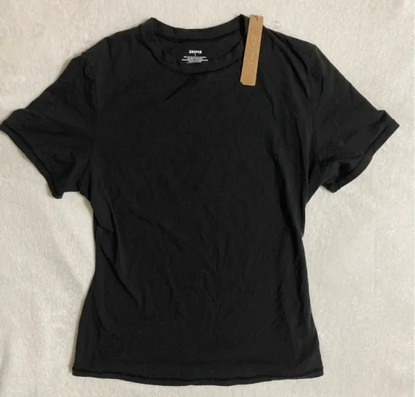 SKIMS Fits Everybody T-Shirt M - Image 3