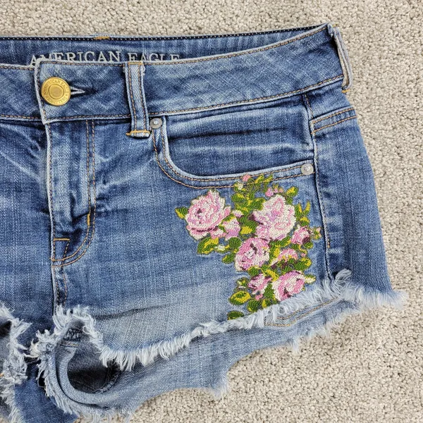 American Eagle Women Cutoff Jean Micro Shorts 4 Blue Denim Floral Embroidery - Image 5