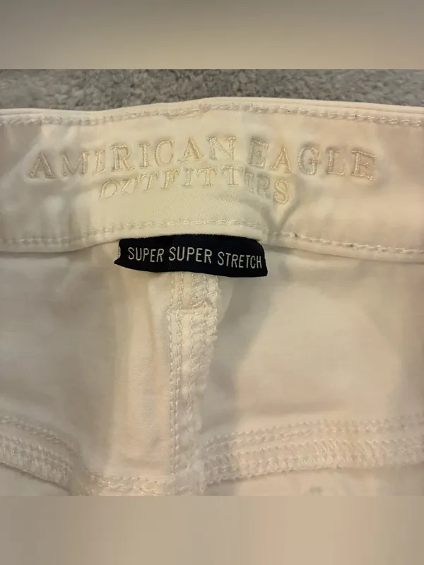 Women’s American Eagle White Distressed Super Stretch Jegging Crop Jeans Size 8 - Image 7