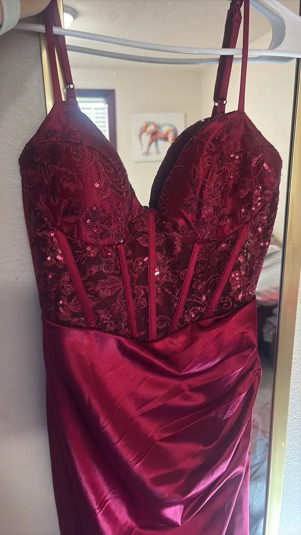 Windsor Prom Dress Red - Image 3