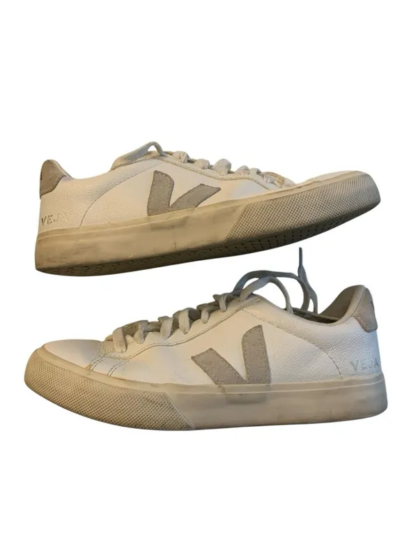 Veja Campo women's sneakers size 8 - Image 2