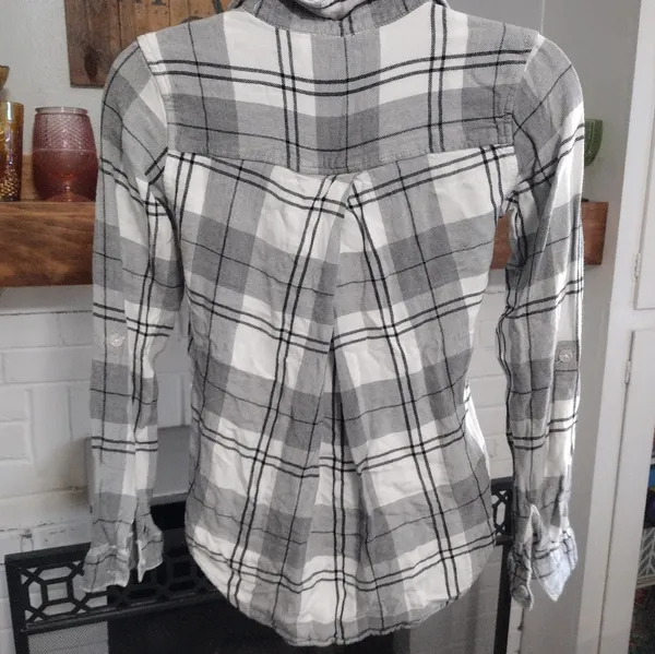 Altar'd State flannel shirt - Image 2