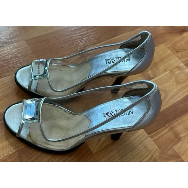 Michael Kors silver leather heels. Gem at‎ toes Vintage size 7 1/2 - Image 3