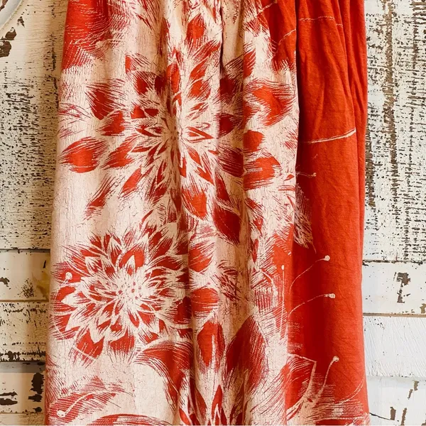 Moa Moa Floral Red Women's Top - Image 2