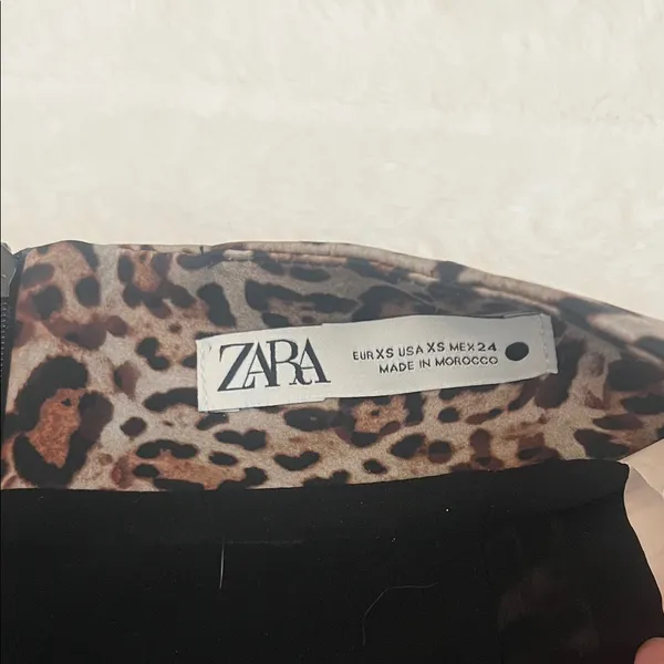 Zara High Waist Leopard Print Shorts - Image 2