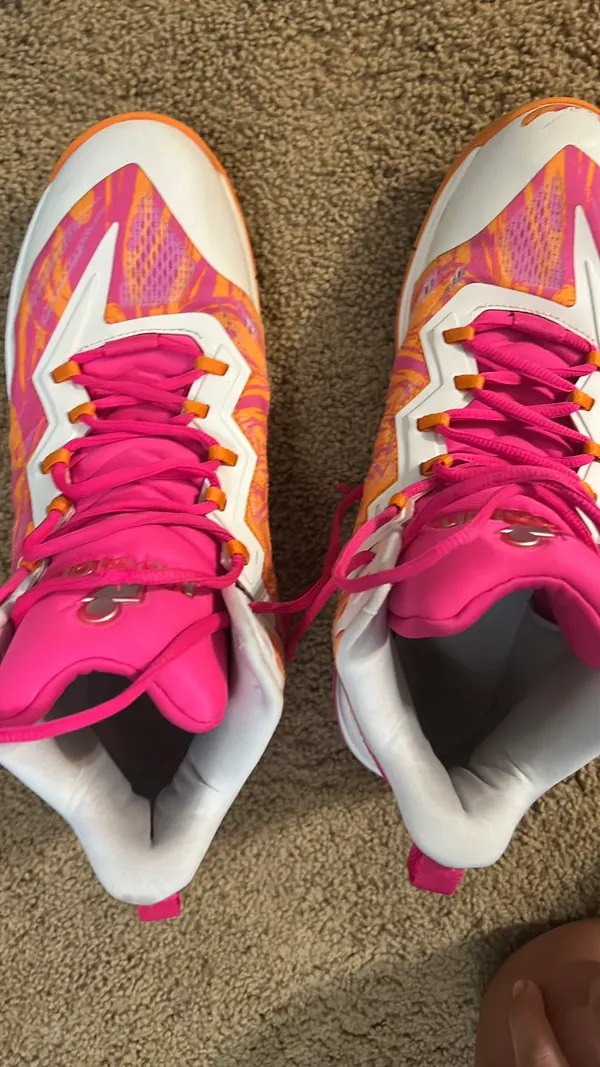Moolah Basketball Shoes Pink Size 10 - Image 4