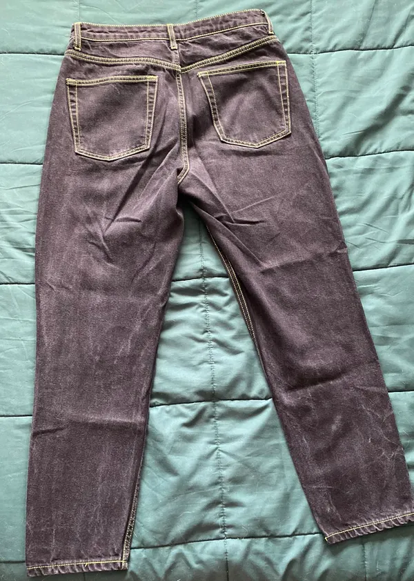 Contrast Stitch Mom Jeans - Image 3