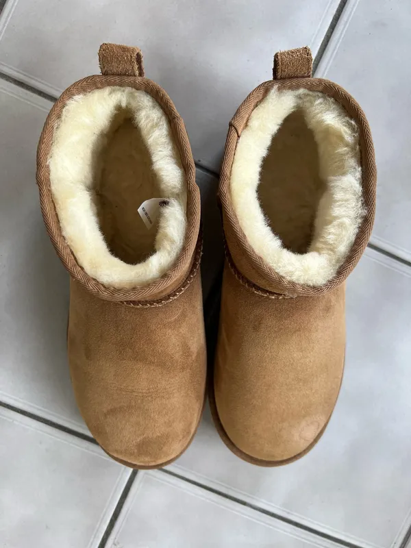 Women’s UGG Classic Ultra Mini Boots 8 - Image 4