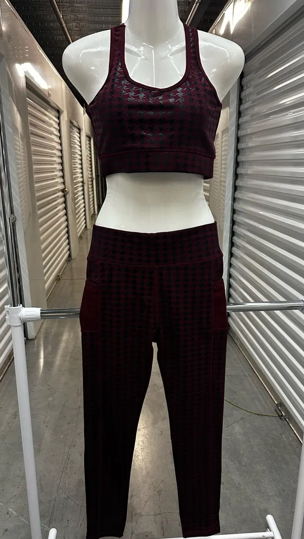 Maroon Two-Piece Activewear Set sports bra and leggings set. New Size S/M - Image 2