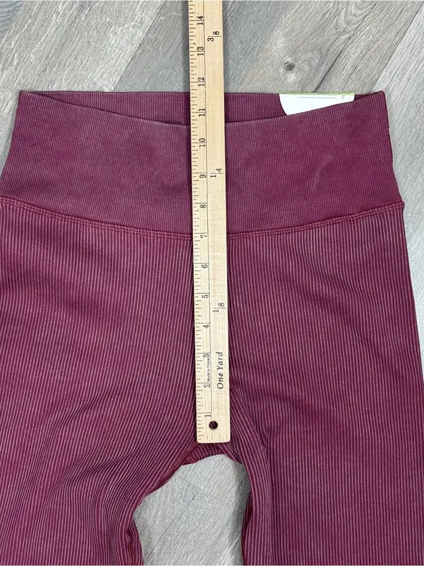 Aerie Offline Main Squeeze Ribbed Waffle Snap Ankle Hi Rise Leggings‎ Maroon M - Image 10