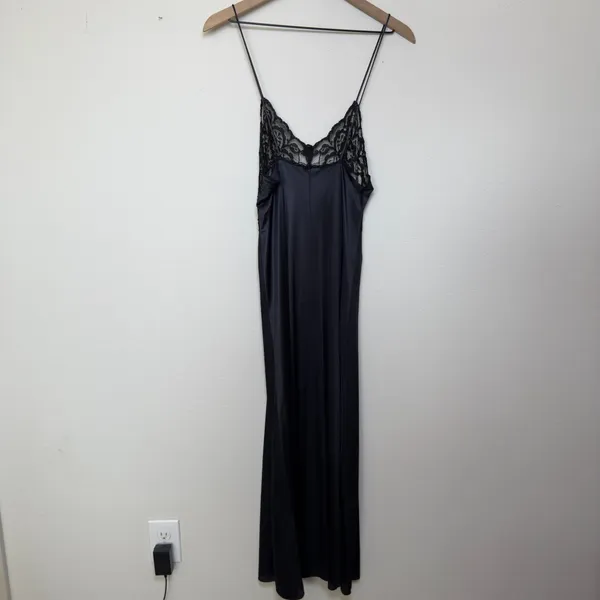 Val‎ Mode Womens Nightgown Medium Black Lace Trim Rose Accent Midi Slip Dress - Image 8