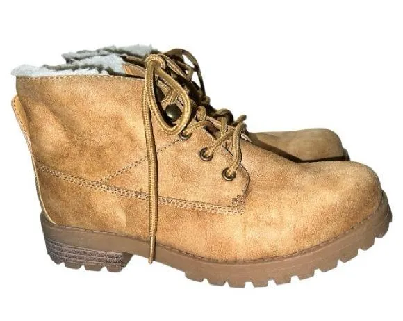 Cliffs Tan Lace-Up Ankle Boots with Shearling Lining - Image 2
