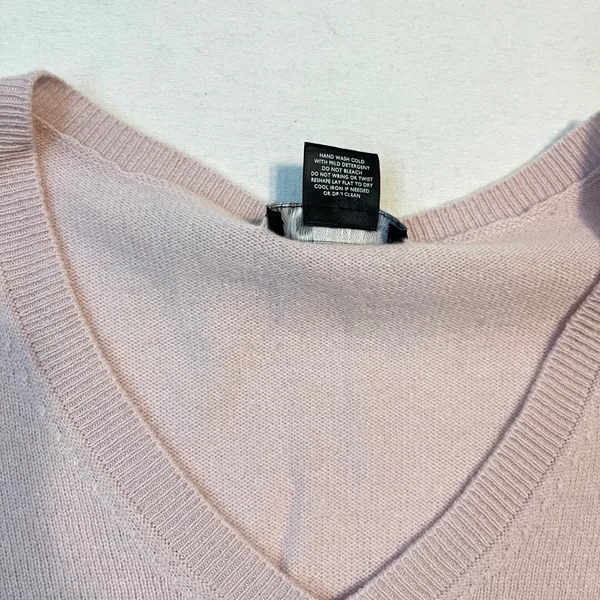 C by Bloomingdale's 100% 2 Ply Cashmere Sweater L Lavender Balletcore Soft Girl - Image 3